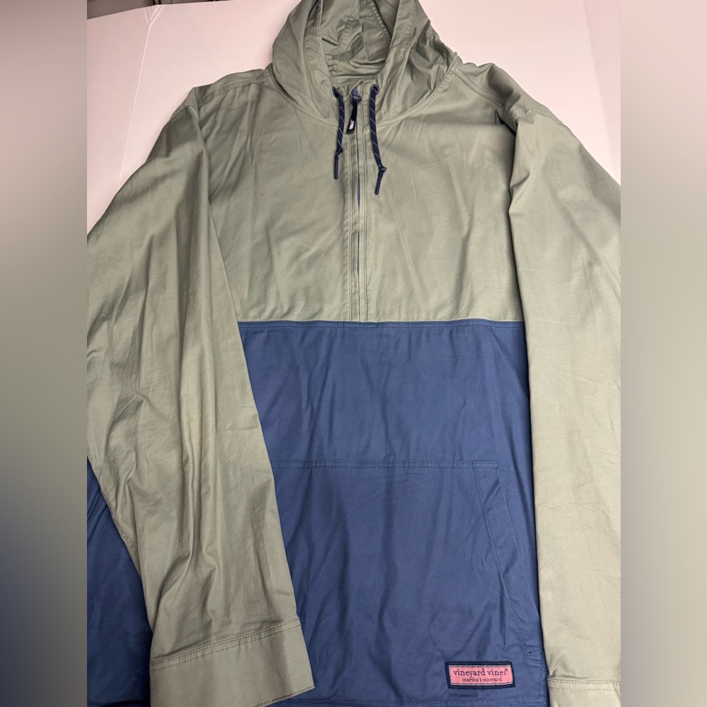 Vineyard vines pull over jacket